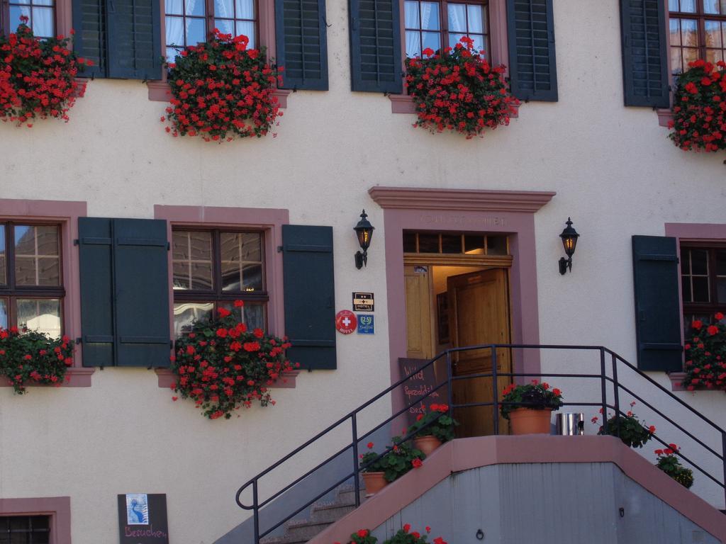Gasthaus Zur Sonne Aesch  Exteriör bild