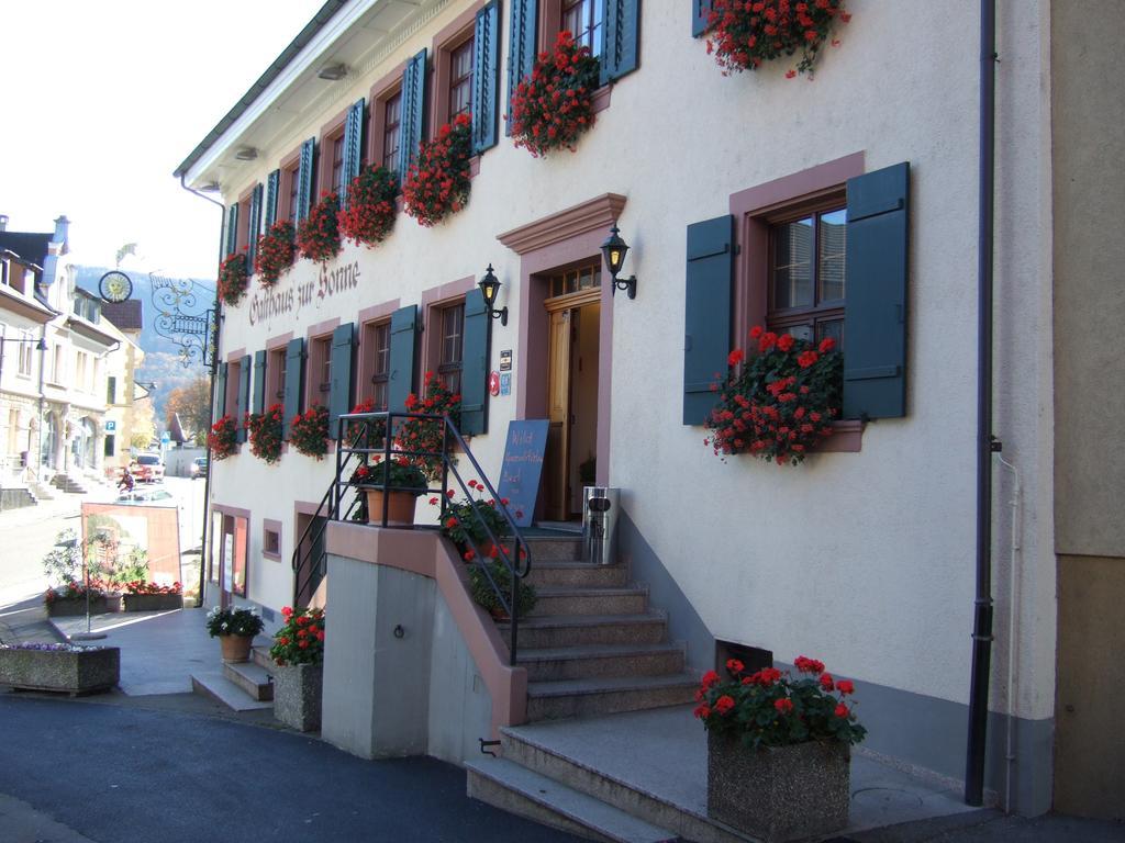 Gasthaus Zur Sonne Aesch  Exteriör bild